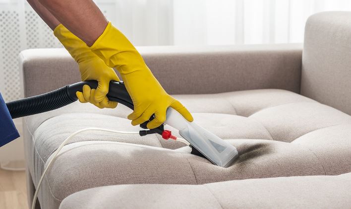 6752c8b0ea2b0eb8f13dca4d_Eco-Friendly-Cleaning-04